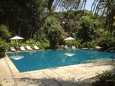 Im Garten des Taj West End in Bangalore