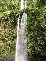 Erster Wasserfall 