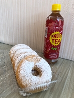Lecker Donats und Tee