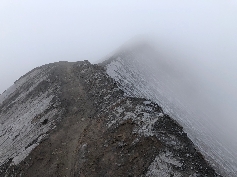 Weg in den Nebel