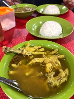 Hühnerkrallen Suppe