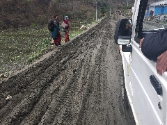  Lehmhighway nach Sayange