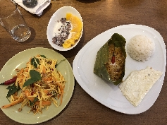 Es ist angerichtet und total lecker geschmeckt.