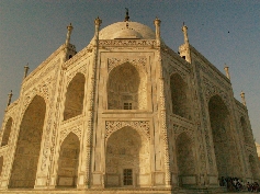 Absolute Symetrie des Taj Mahal