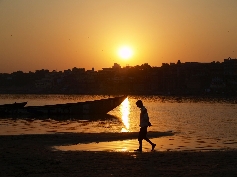 Sonnenuntergang über Varanasi