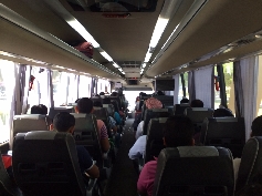  Im Bus nach Abu Dhabi