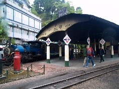 Bahnhof in Ghoom