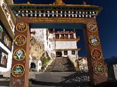  Eingangstor zum Key Monastery
