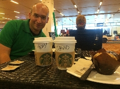  Andy im Starbucks