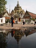 Spiegelung von Wat Pho